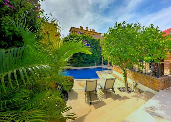 Cabo's Hidden Gem! Steps To The Marina Or Apartamento *