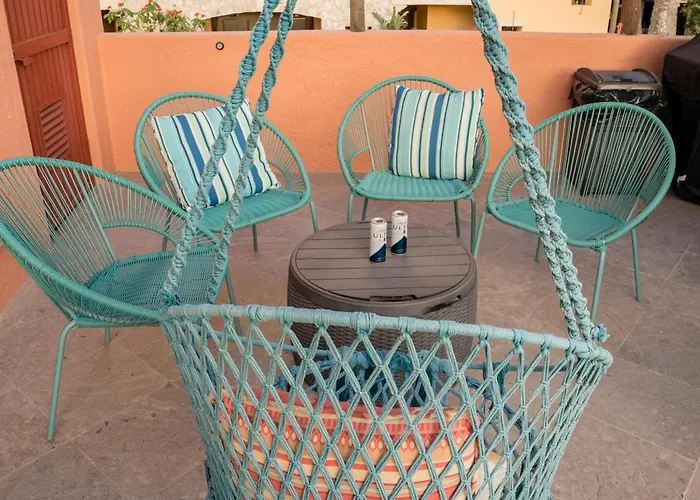 Cabo's Hidden Gem! Steps To The Marina Or Apartamento Cabo San Lucas